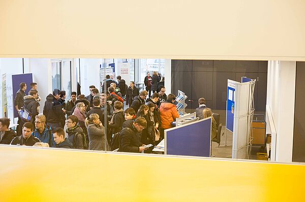 Infotage der HTWK Leipzig: Immer volles Haus im Nieper-Bau. (Foto: HTWK Leipzig)