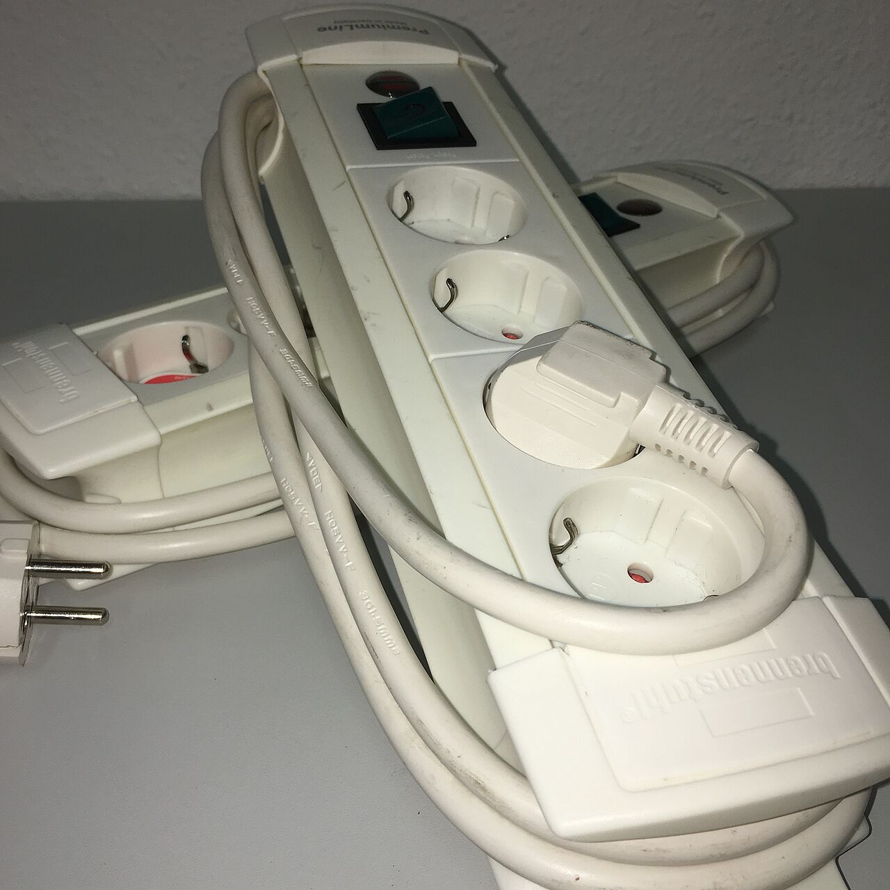 Verteilersteckdose mit 4 Anschlüssen