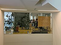 Format "Frag die Studis" - im Foyer 1. Etage des Nieper-Baus zum Infotag 2025
