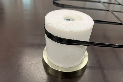 Nahaufnahme eines zylindrischen Bauteils