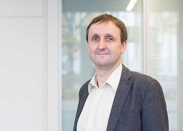 Portraitaufnahme von Prof. Dr. Holger Müller