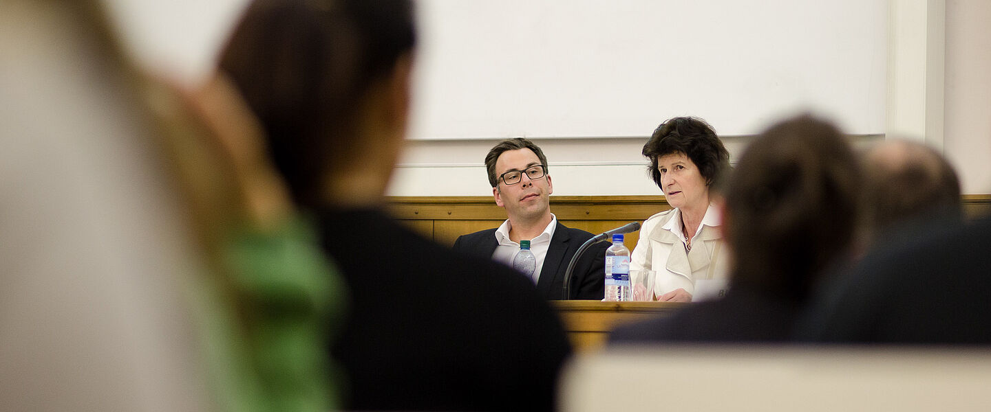 Podiumsdiskussion zu Erfolgsbedingungen Sozialer Arbeit mit HTWK-Professor Andreas Thiesen und Sachsens Wissenschaftsministerin Dr. Eva-Maria Stange.