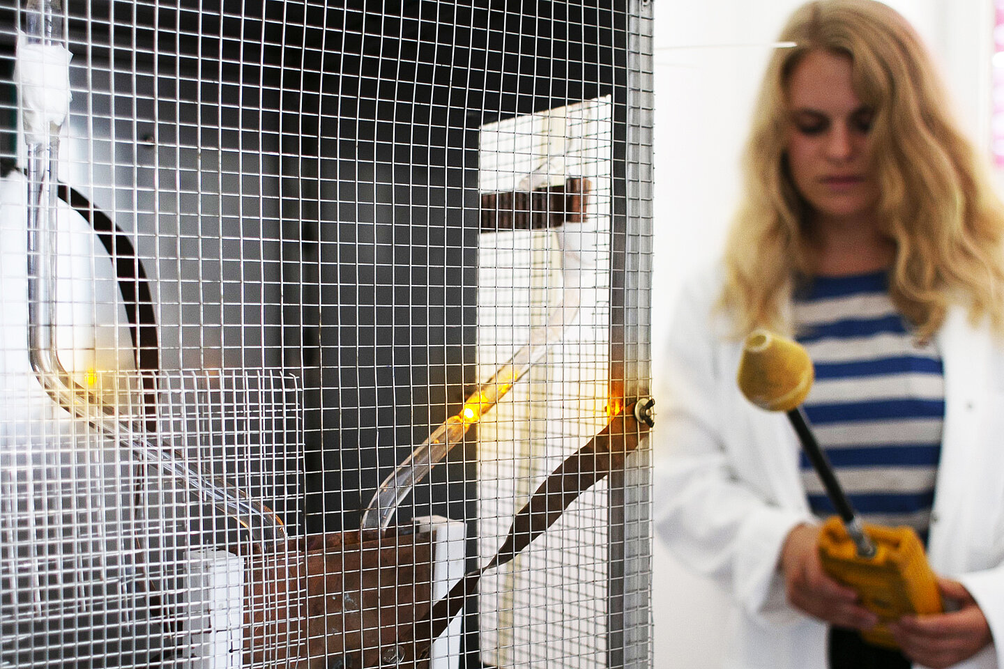 A female researcher in the laboratory 