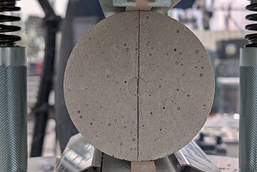 Zur Projektseite Precast Zero