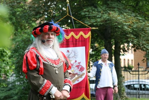 Traditionelles "Gautschen" mit Gautschmeister (Archivbild) Archivbild: Gautschmeister
