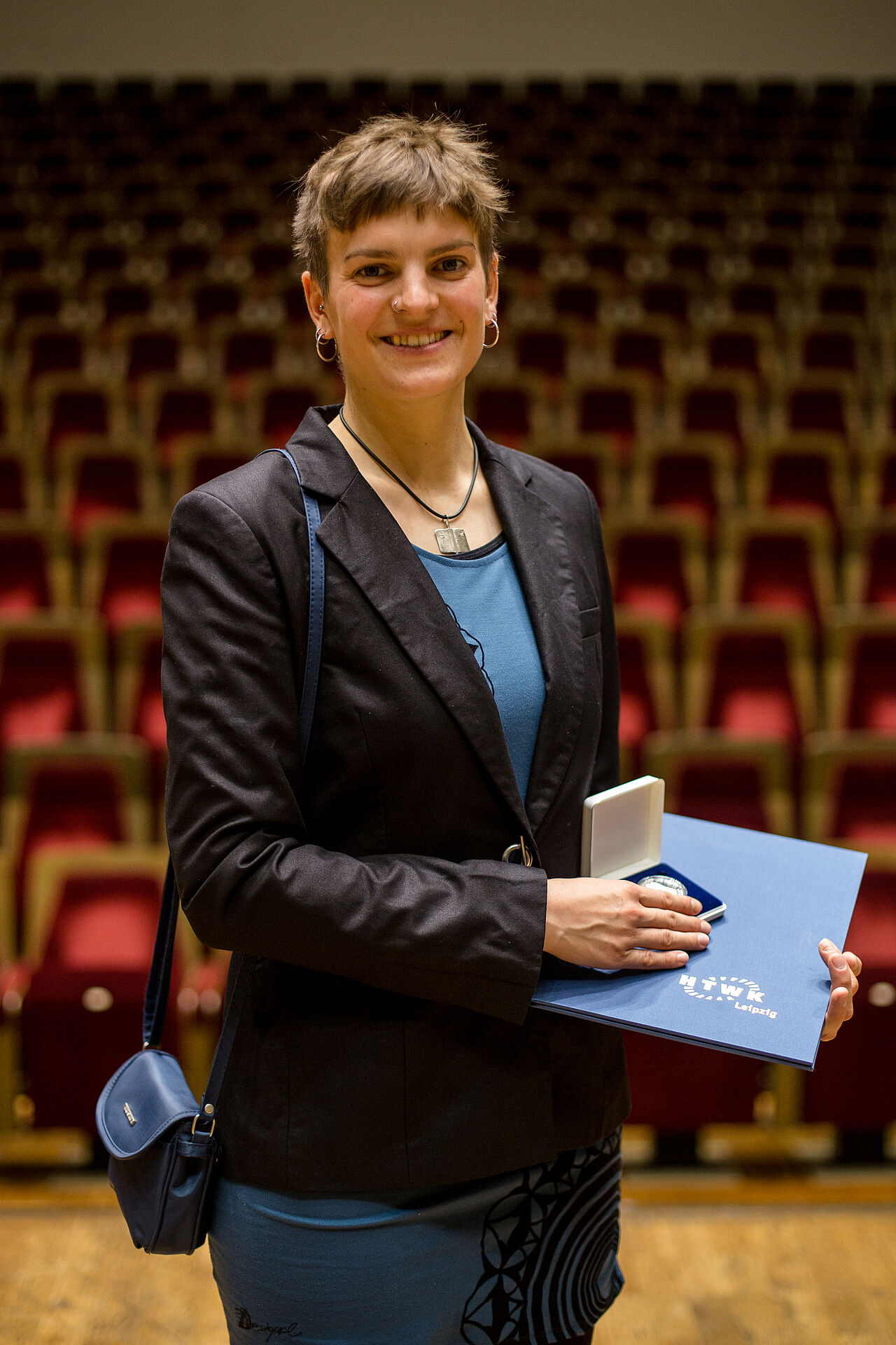 Die studentische Preisträgerin der Jakob-Leupold-Medaille, Cornelia Günther. (Foto: Robert Weinhold/HTWK Leipzig)