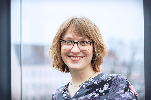 Profilfoto der Projektkoordinatorin des "Female Scientists Network" Dorothee Ulrich