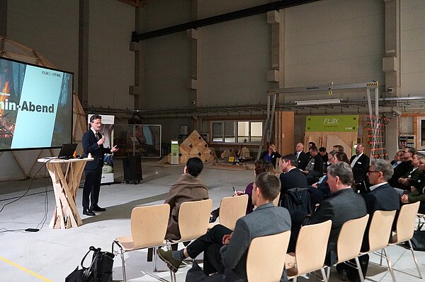 Parlamentarischer Kaminabend im HBFZ