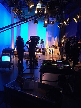 Das TV-Studio der HTWK Leipzig in der Aufbauphase