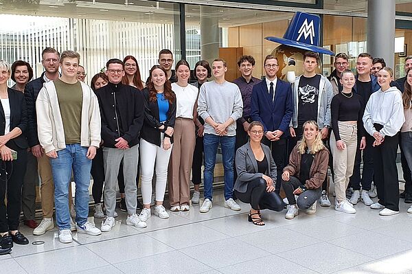 HTWK-Studierende und Projektteam auf dem HTWK-Messetag 2022