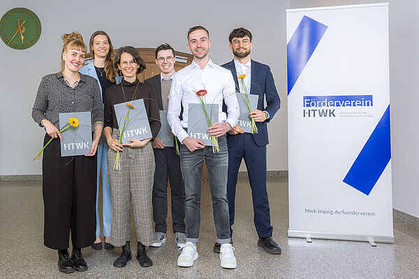 Gruppenfoto der Preisträger*innen des Preises des Fördervereins 2024