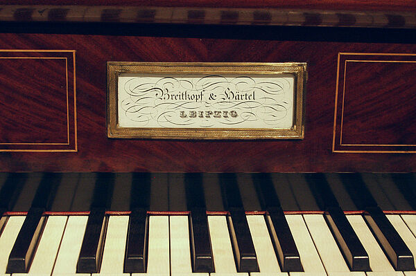 Tafelklavier (Detail) von Breitkopf & Härtel, Leipzig, aus dem Jahre 1846 wird in der Ausstellung gezeigt. (Bild: Musikinstrumentenmuseum der Universität Leipzig 4506)  
