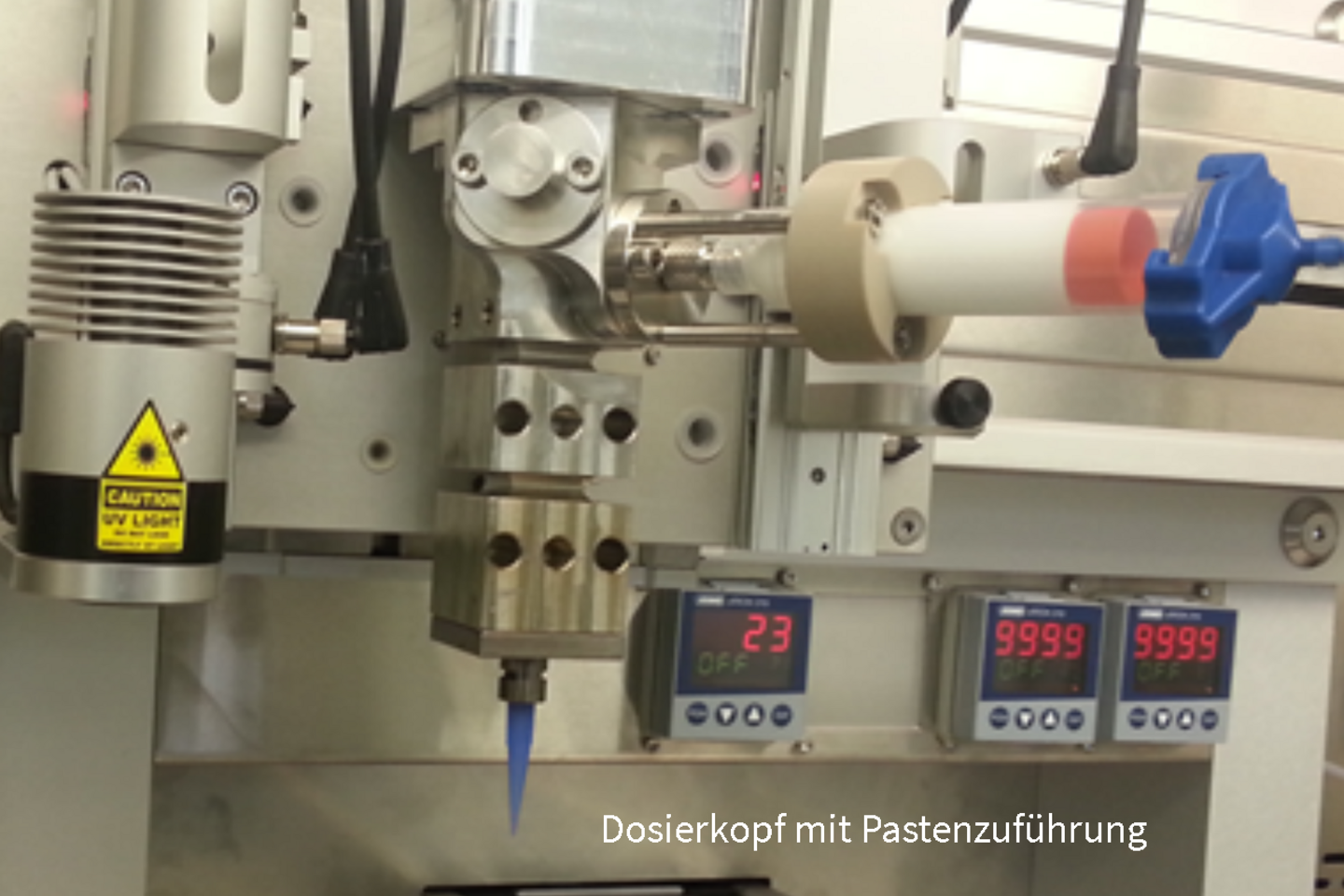 Dosierkopf mit Ziffern-Anzeigen und Pasten