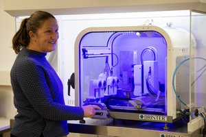 Professorin an 3D-Drucker