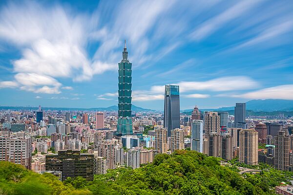 Skyline Taipeh (@panthermedia)