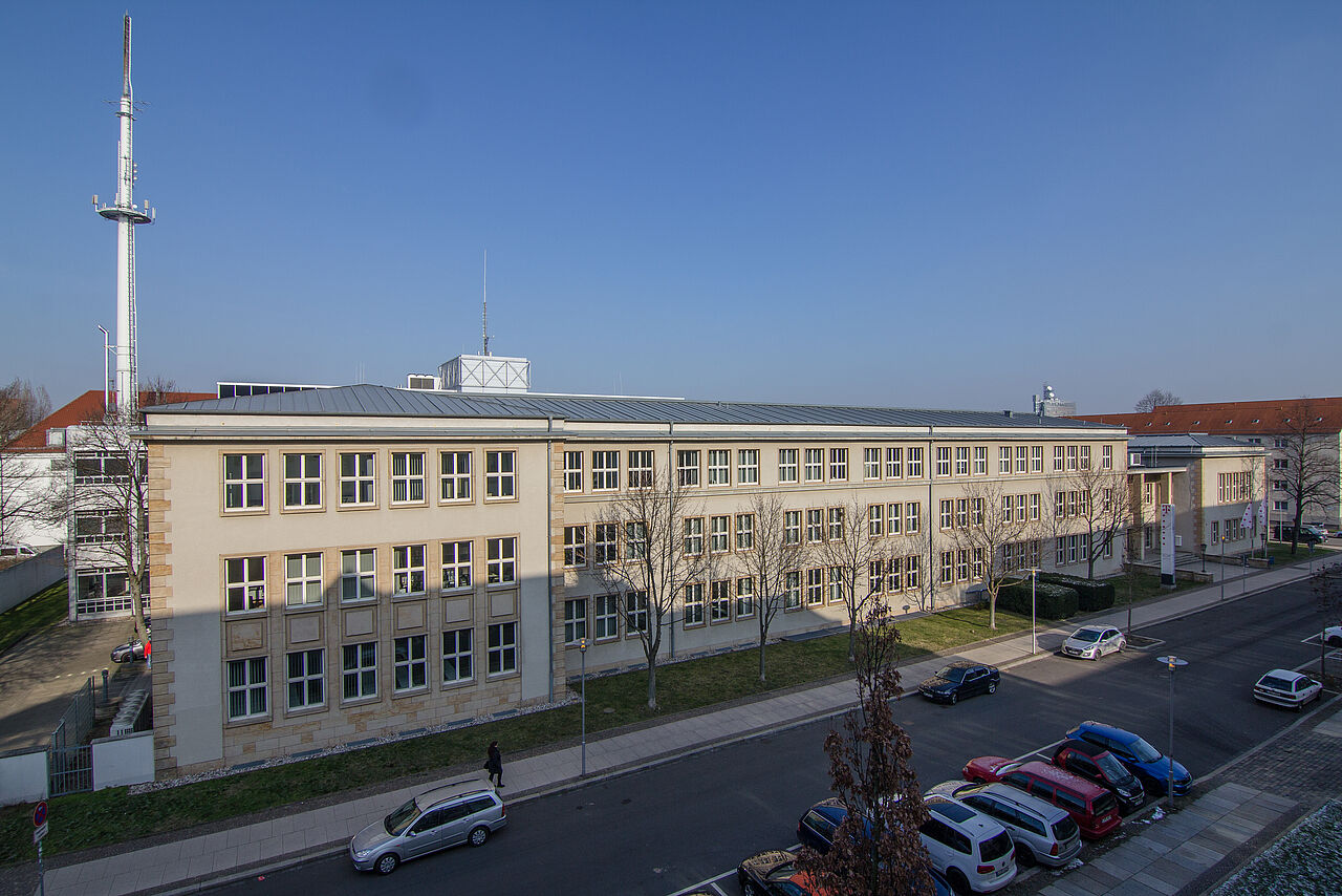 Ansicht des Gebäude T der Hochschule für Telekommunikation Leipzig