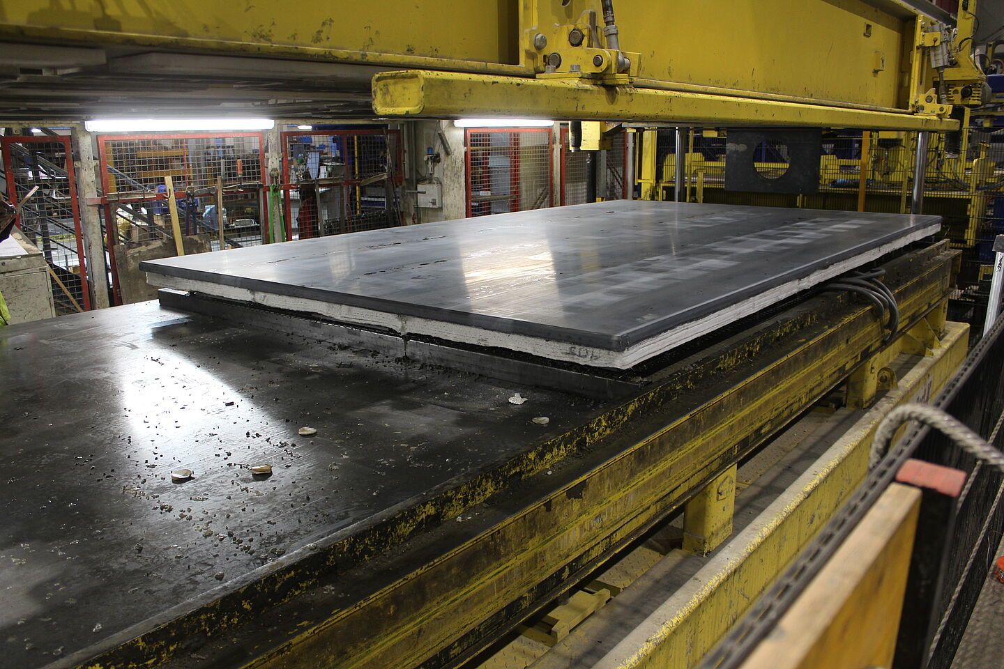Cube: Die ersten Wände aus Carbonbeton mit Slentex-Dämmung werden diese Woche im Betonwerk Oschatz hergestellt (Foto: Mario Stelzmann/HTWK Leipzig)