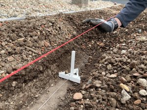 ValiGrün Freigeschobene Erdhügel und Sensoren
