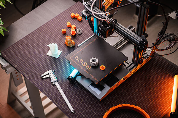 3D printer by Adobe Stock